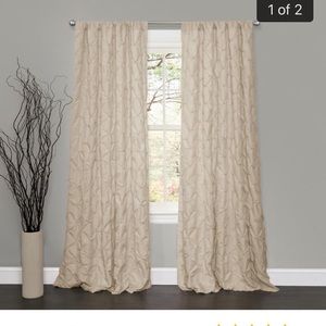 BNIP Lush Decor Taupe Curtain Panel